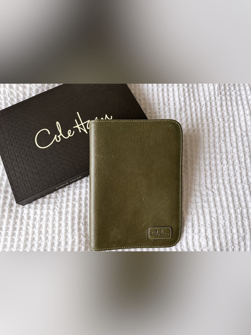 Cole Haan Olive Green Leather Kindle Cover Case E-Reader Sleeve Holder with Box
